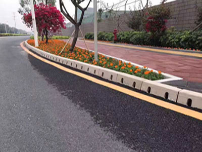 路沿石排水溝